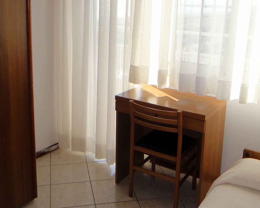Single Room, Balcony, Sea View photo 1