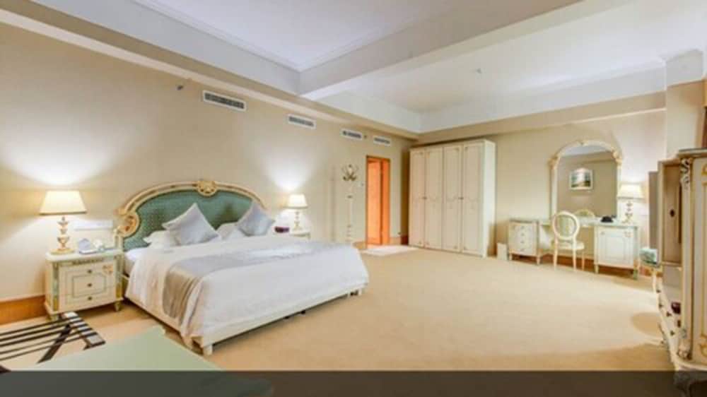 Suite (Ministerial) photo 3