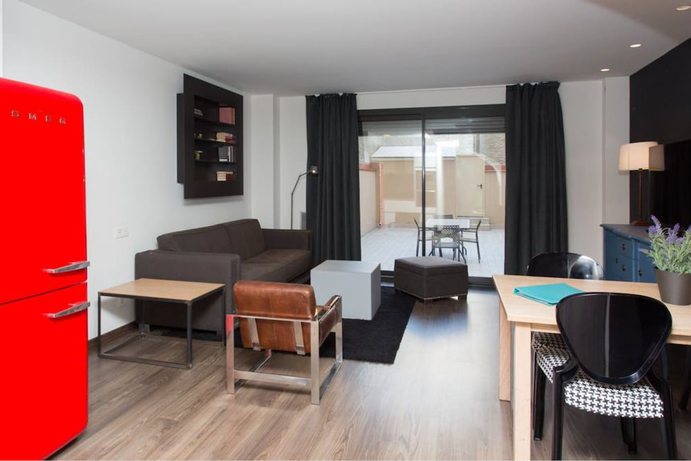 Duplex, 2 Bedrooms