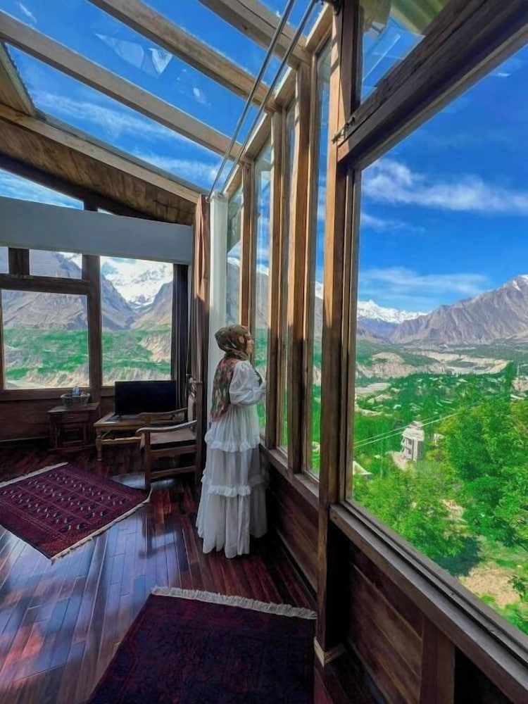 Family Double or Twin Room, Balcony, Hill View photo 3