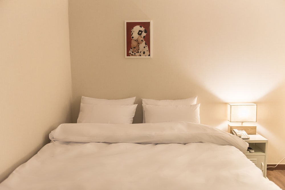 Standard Double Room - Photo 4