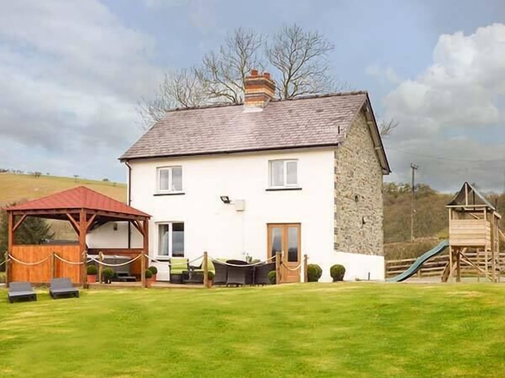 Cottage photo 1