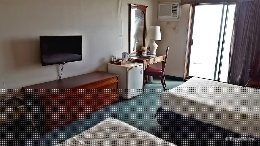 Superior Room, 2 Double Beds, Non Smoking (Limited View) - Photo 9