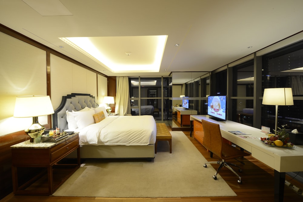 Deluxe Suite photo 1