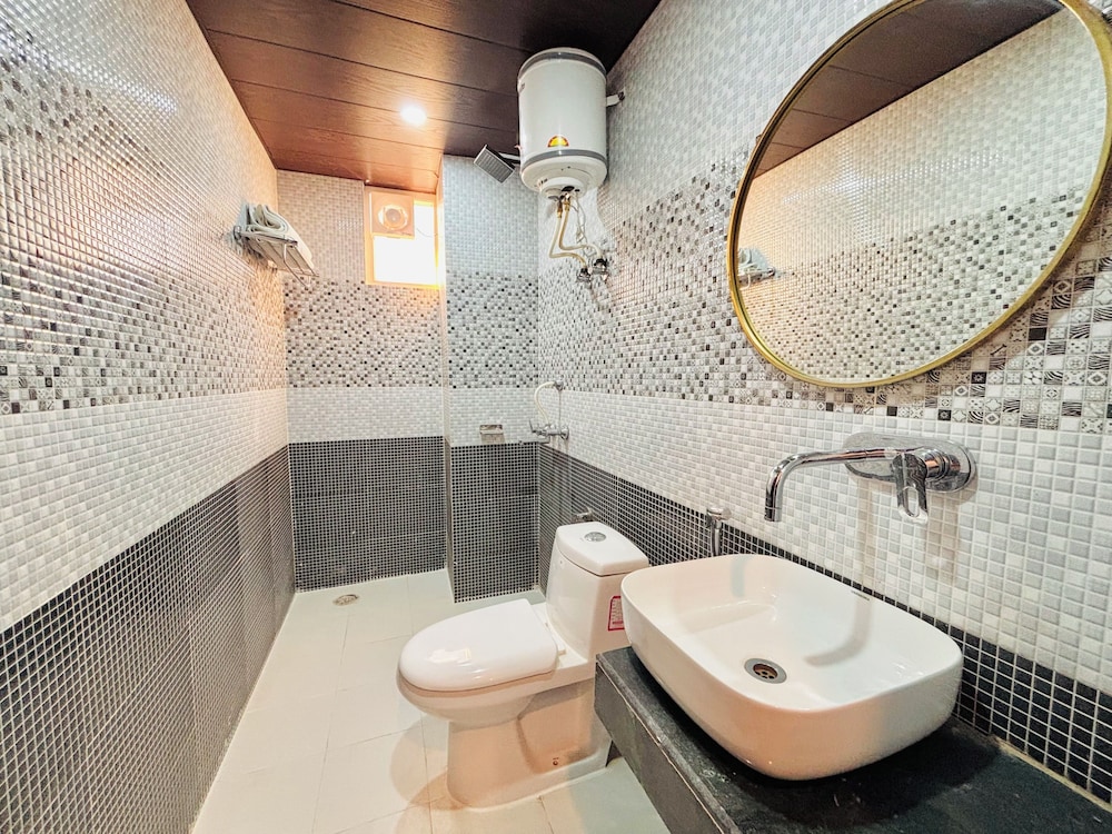 Deluxe Double Room photo 3