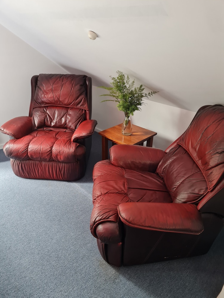 Family House, 2 Bedrooms, Accessible, Mountain View - Photo 9