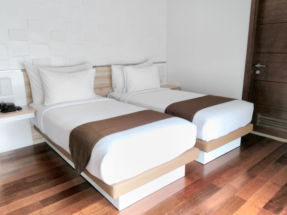 Deluxe Twin Room photo 3