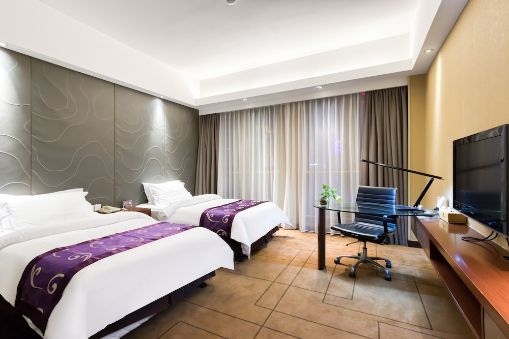 Twin Room (Extreme Sassy) photo 1