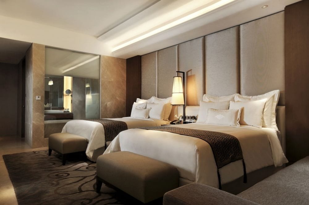 Deluxe Room, 1 King Bed - Photo 4
