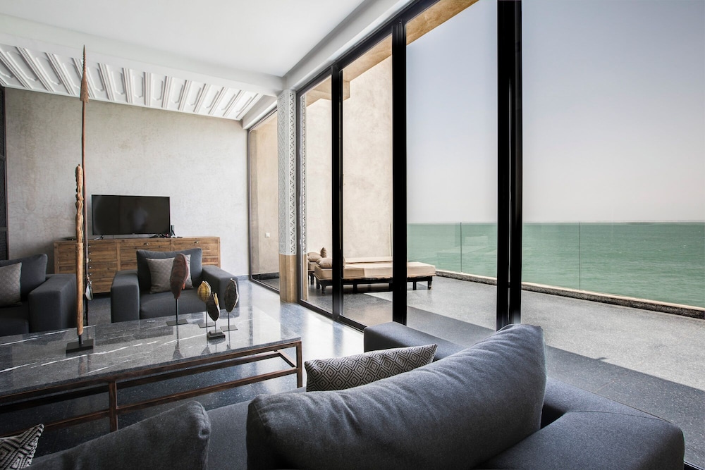 Deluxe Suite, Ocean View photo 3