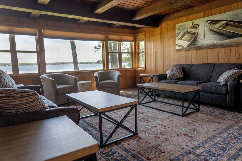 House, Multiple Beds, Patio (Lake House) photo 1