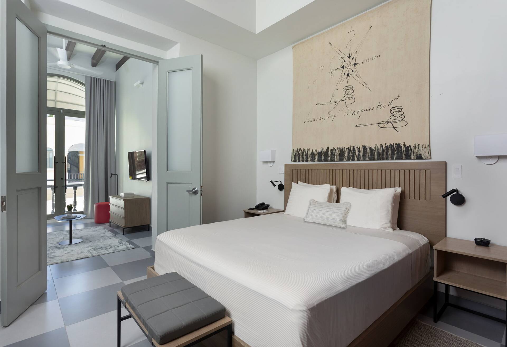 Emissary Suite- 1 King Bed 1 Bedroom