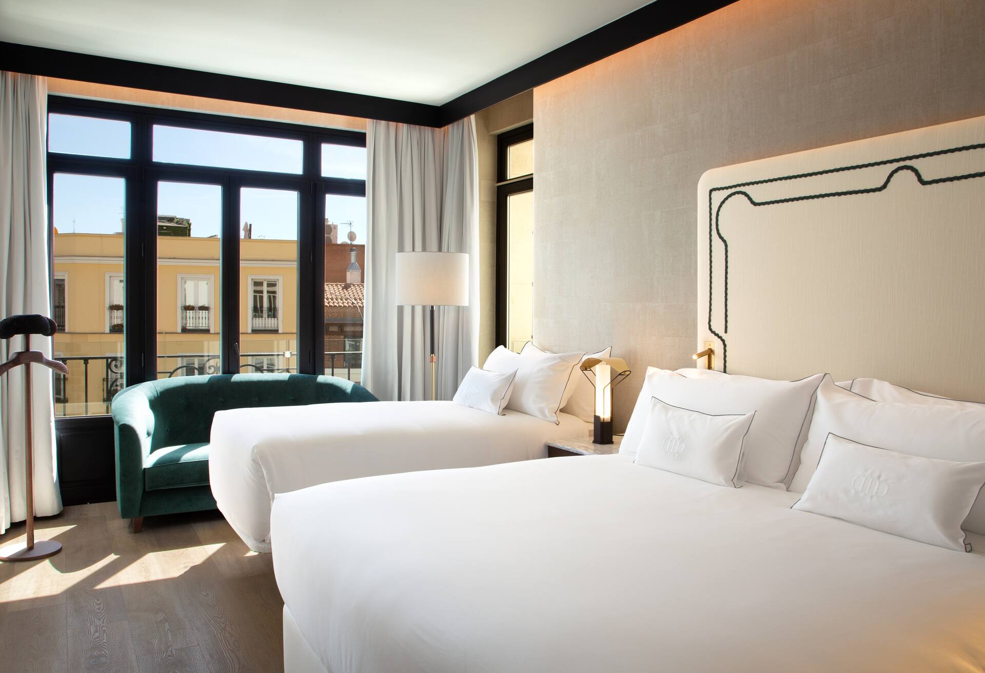 King Esperanza Plus Room