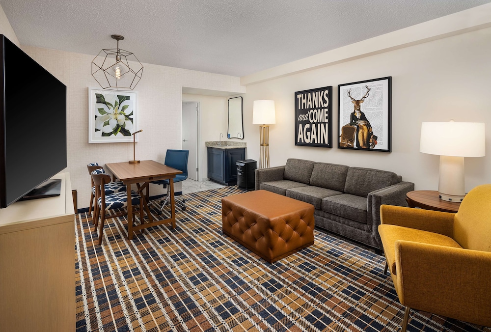 Suite, 2 Queen Beds, Accessible, Allergy Friendly - Photo 8