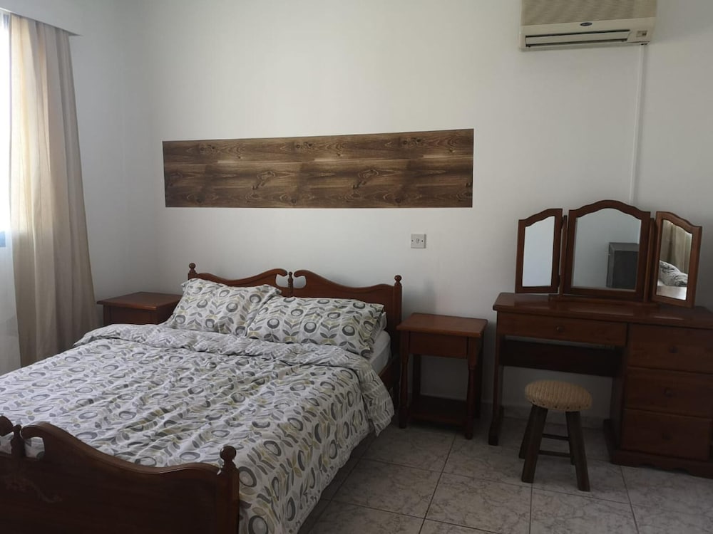 Apartment photo 1