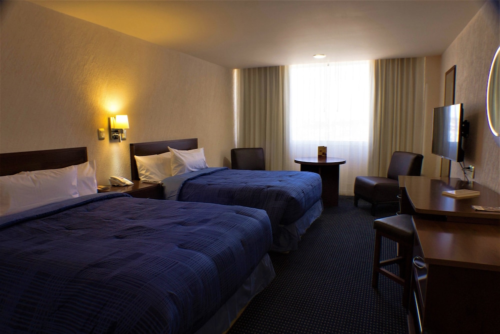 Standard Triple Room, 2 Double Beds