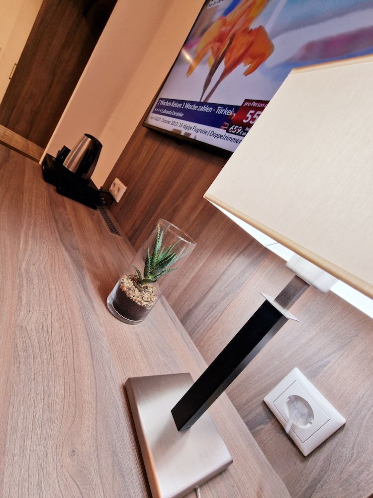 Design Double or Twin Room - Photo 12