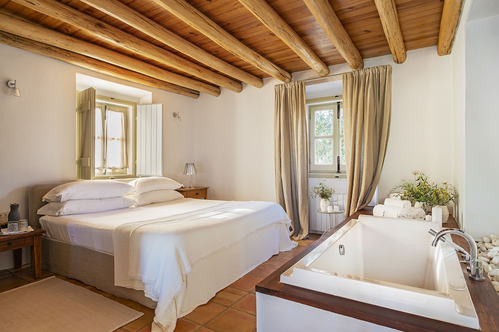 Suite Monte da Peceguina - Photo 1