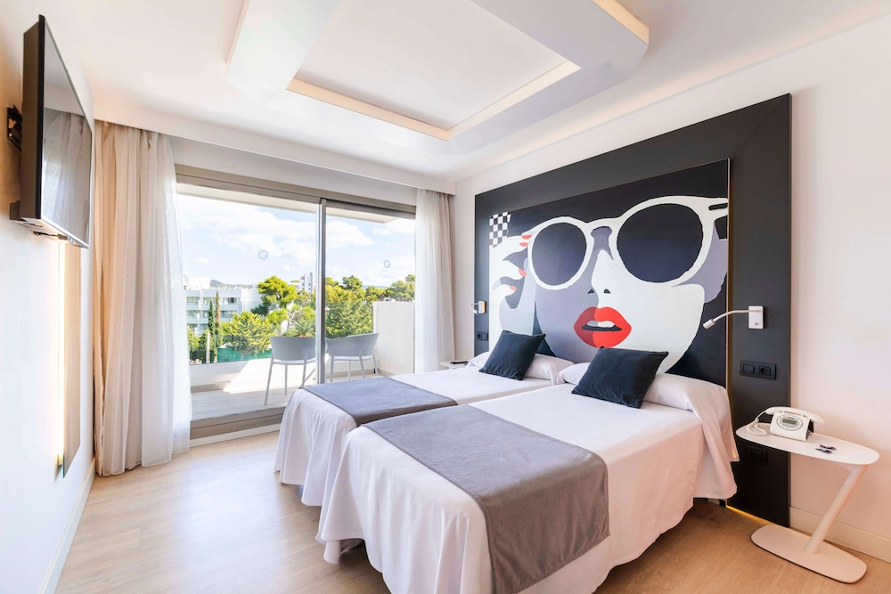 Superior Double Room, Balcony, Pool View (2 Adults) - Photo 1