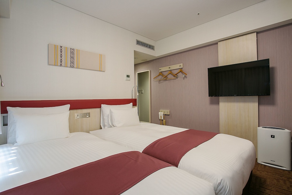 Standard Twin Room, Non Smoking - Photo 6