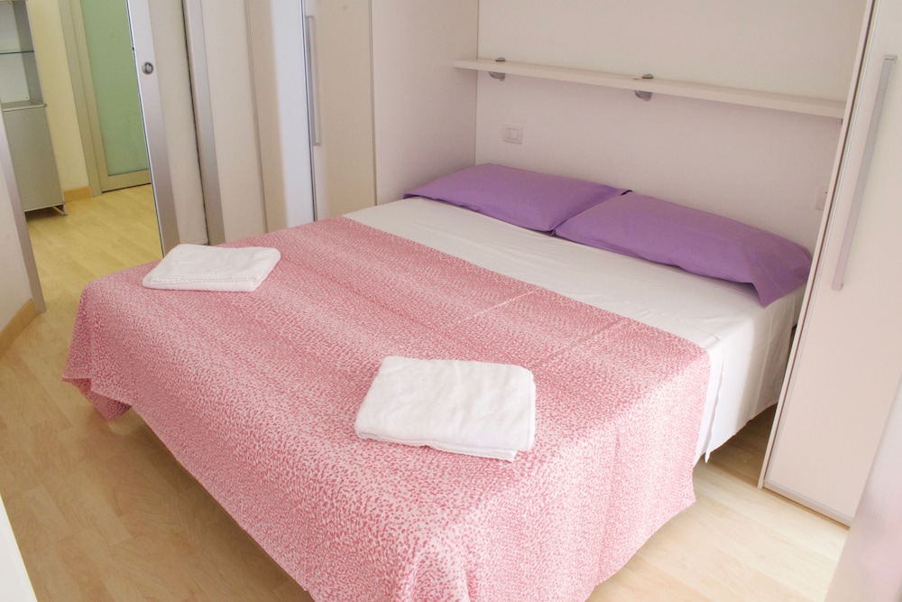 Luxury Apartment, 3 Bedrooms, Balcony photo 1