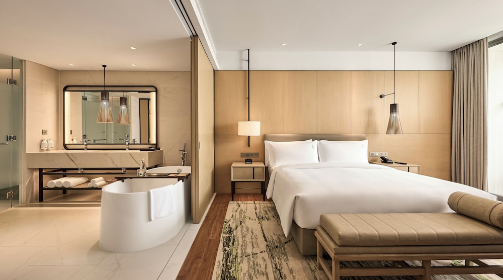 Suite, 1 Bedroom, Pool Access - Photo 3