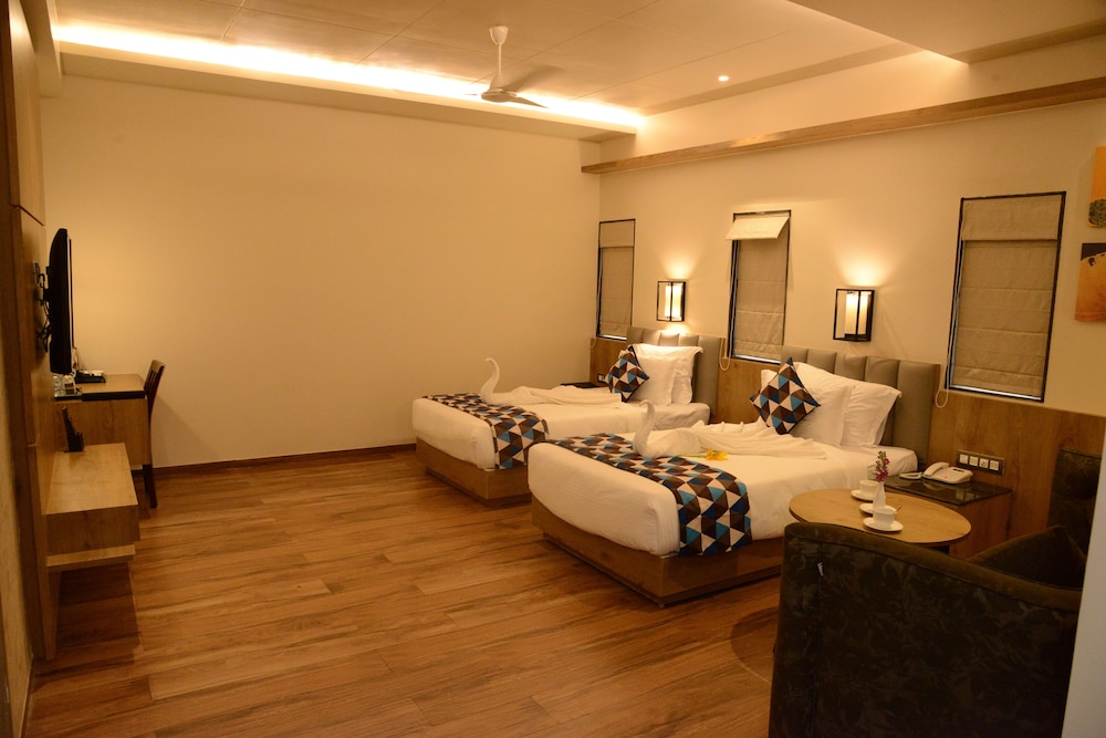 Executive Room - Photo 2
