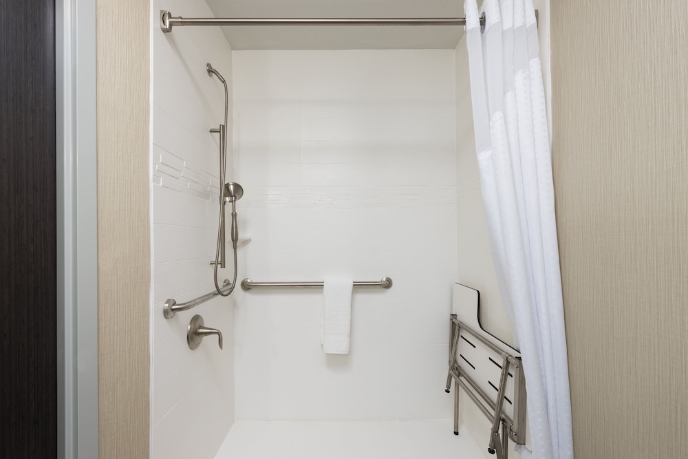 Suite, 2 Queen Beds, Accessible (Mobility, Accessible Tub) photo 2