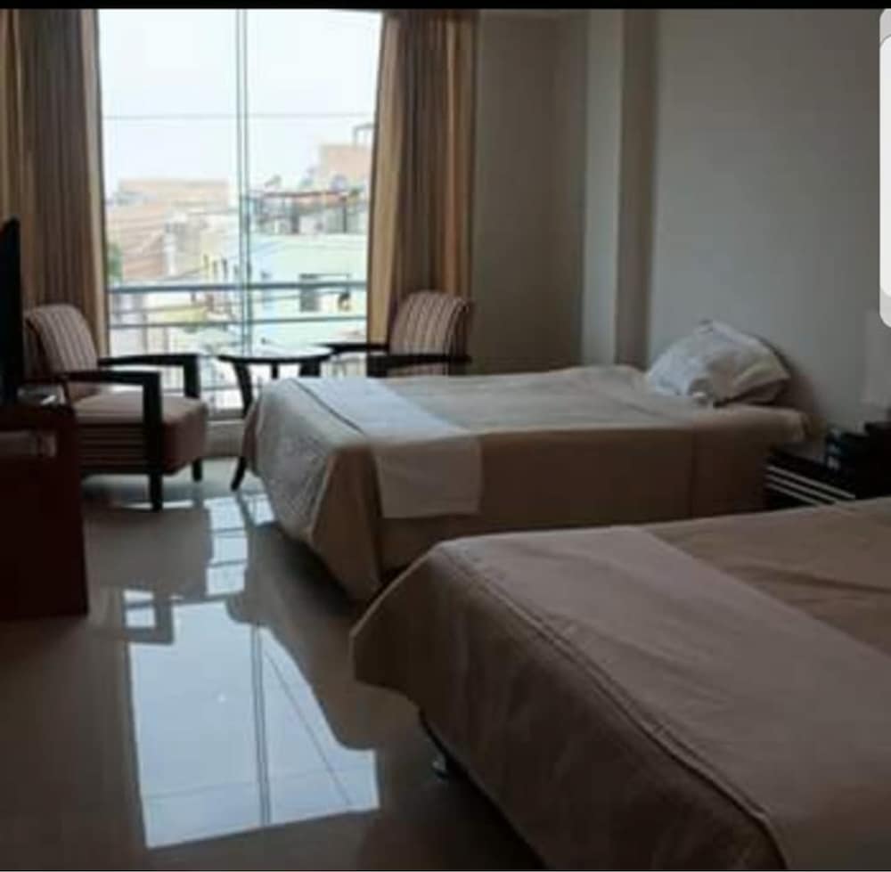 Double or Twin Room photo 3