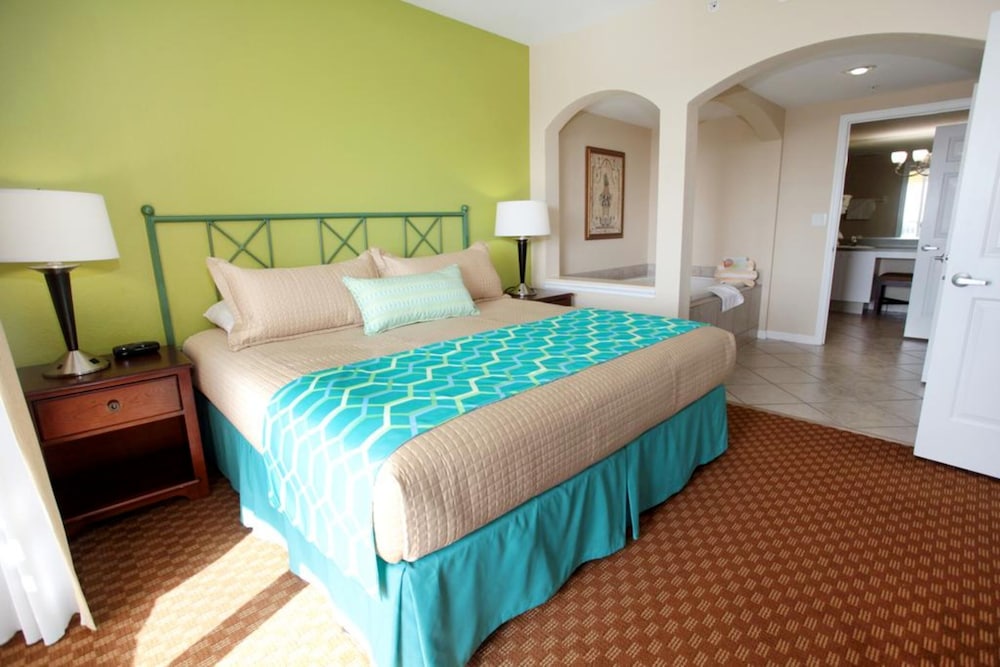 King One Bedroom Suite - Photo 3