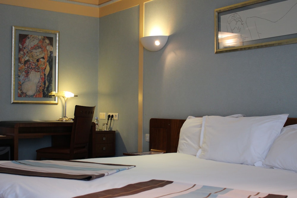Superior Double Room, 1 Double Bed (Privilege) - Photo 9