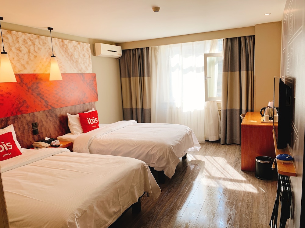 Business Twin Room photo 3