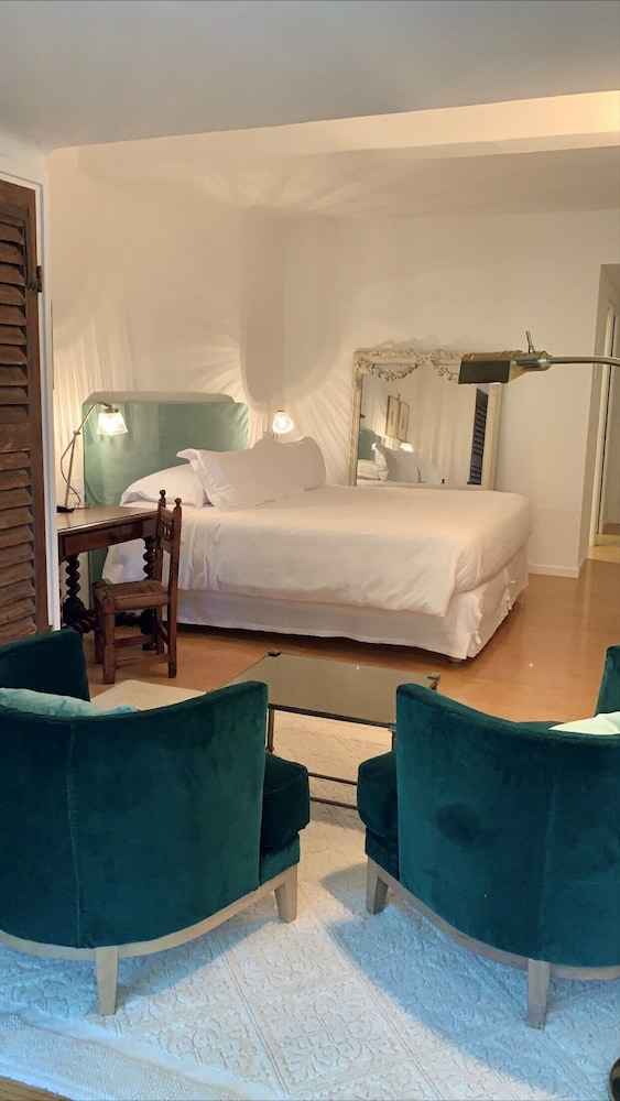 Deluxe Double Room photo 3