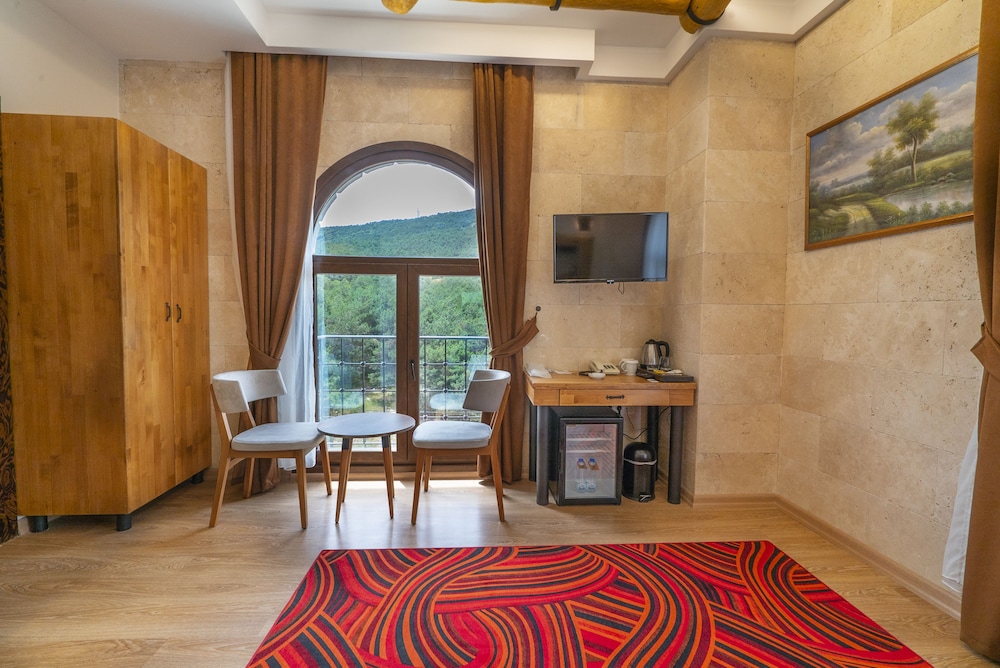 Standard Triple Room photo 2