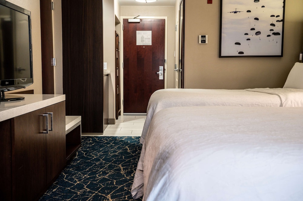 2 Queen Bed - Photo 10