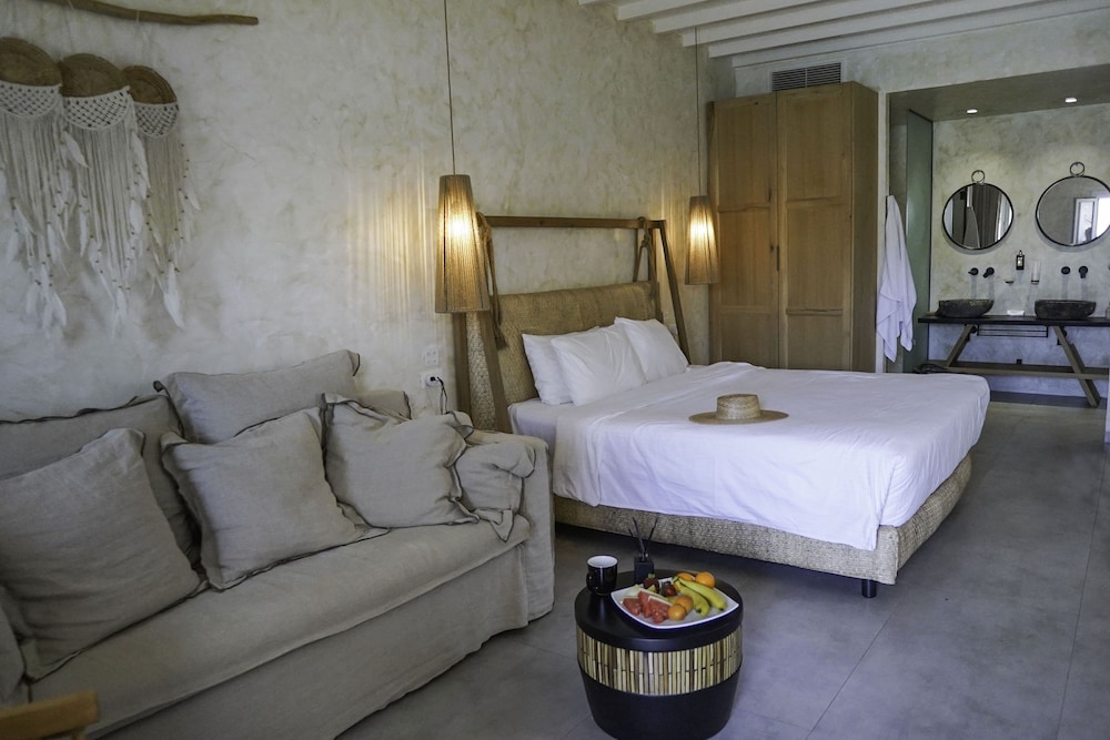 Myconian Suite with Outdoor Jetted Tub & Sea View