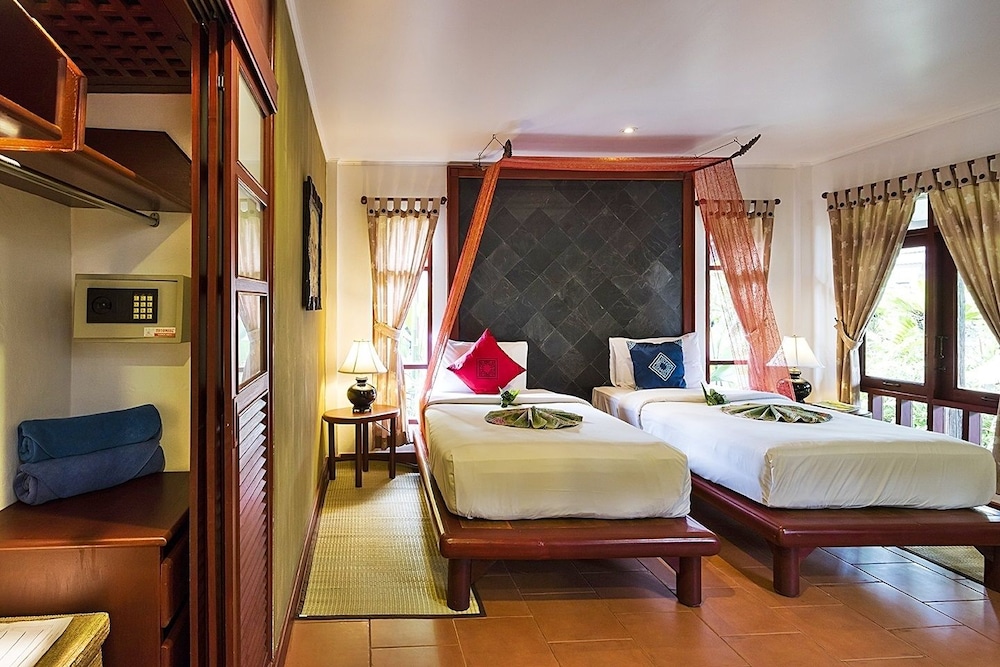 Deluxe Twin Room photo 3