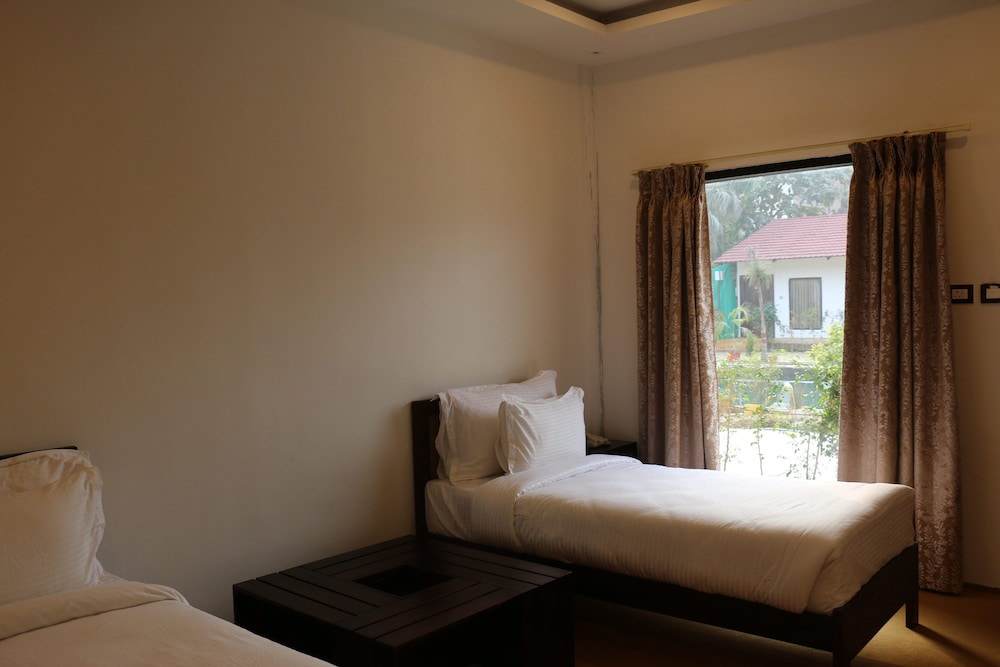 Nirvana - Pool View Rooms photo 3