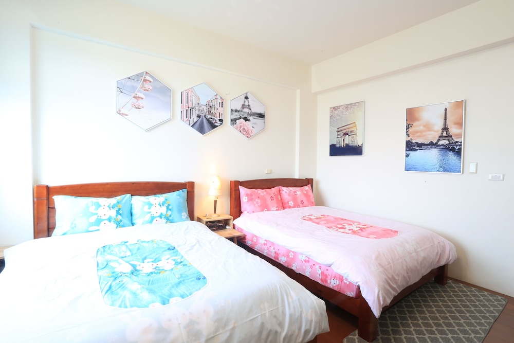 Romantic Quadruple Room photo 2