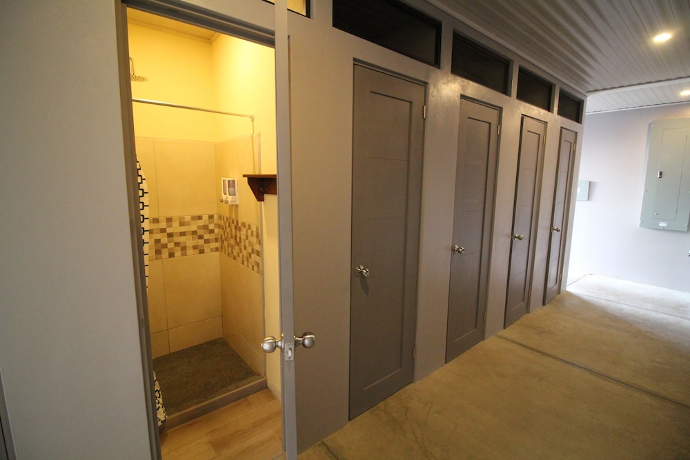 Basic Quadruple Room, Women only, Shared Bathroom photo 2