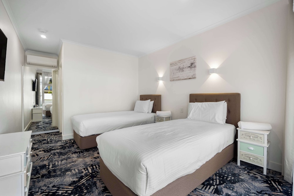 Standard Room, 2 Twin Beds, Garden View - Photo 4