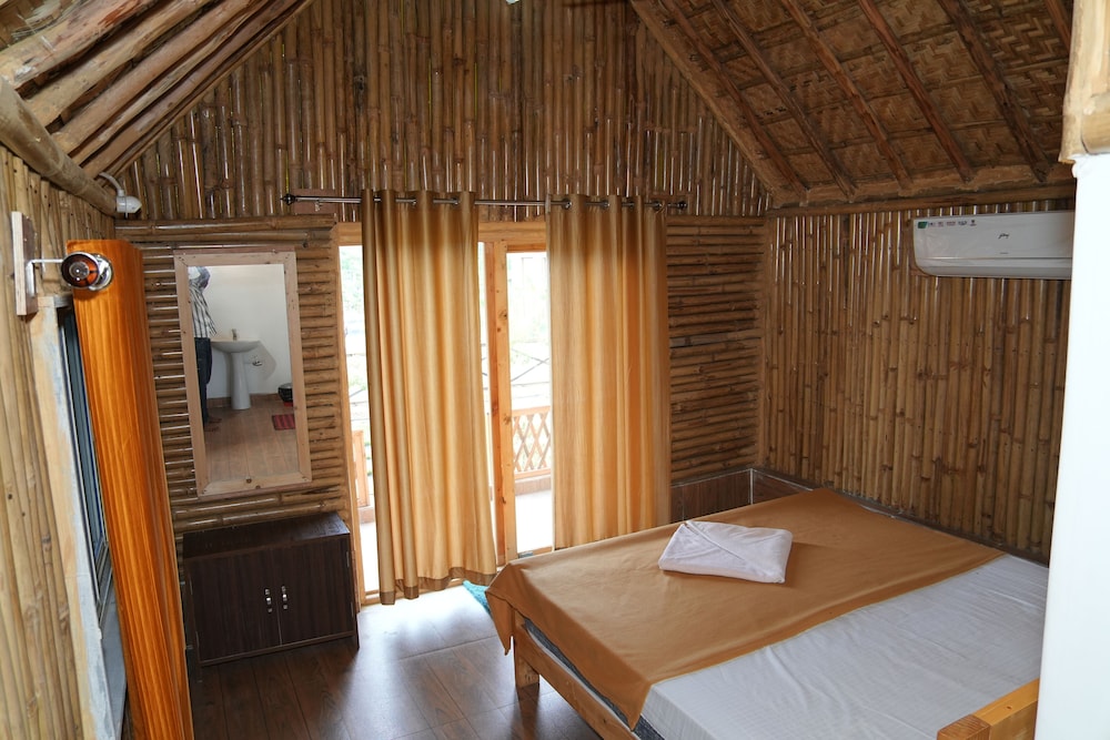 Family Room, Multiple Beds photo 1