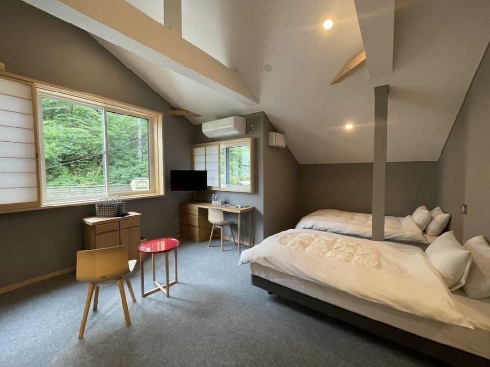 Room with 2 Single Beds and Private Hot Spring(Annex Pedalo), Non Smoking photo 1