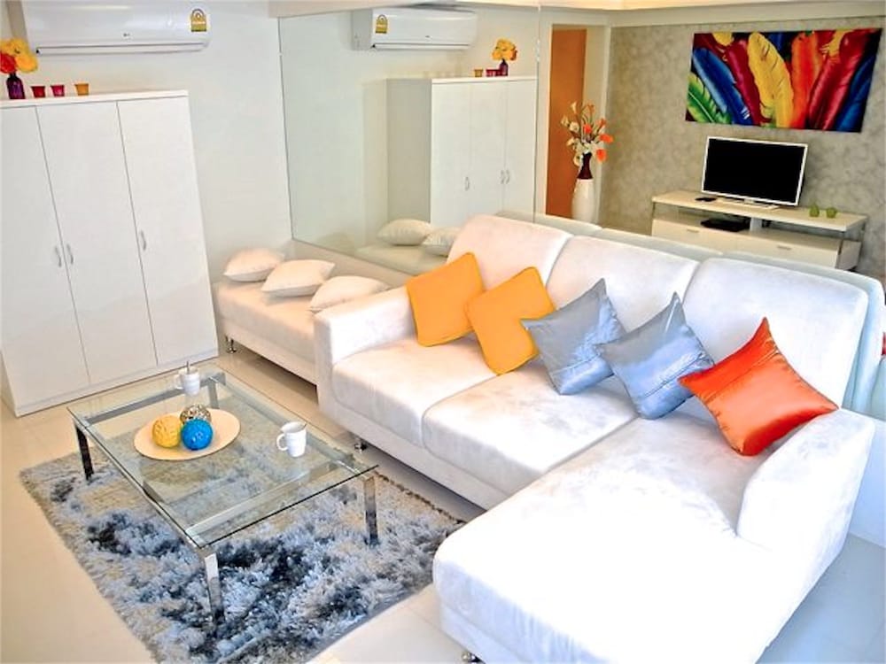 Apartment photo 3