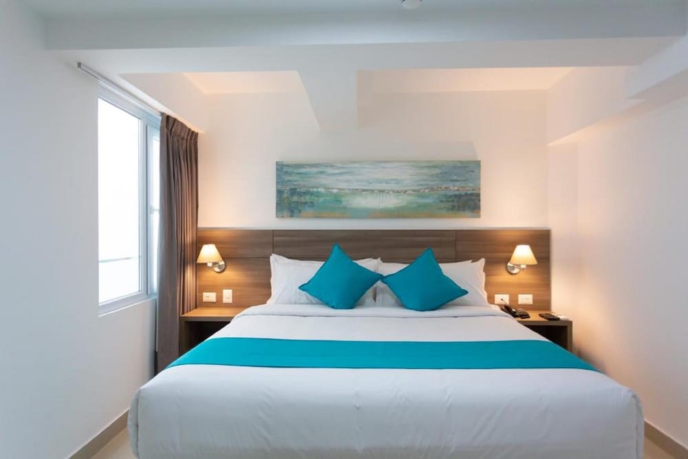 Deluxe Suite, 1 King Bed, Non Smoking