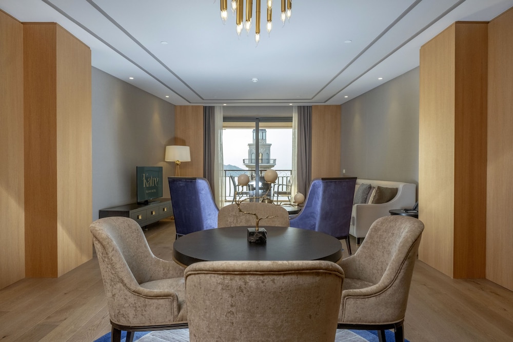 Royal Suite, Sea View - Photo 9