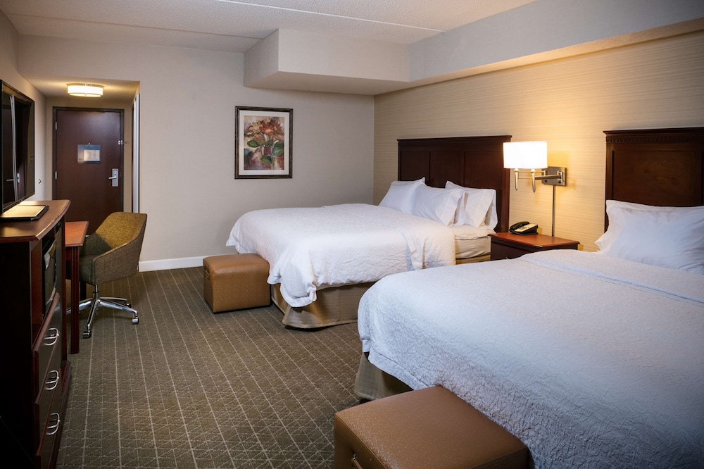 Room, 2 Queen Beds, Accessible, Non Smoking - Photo 3