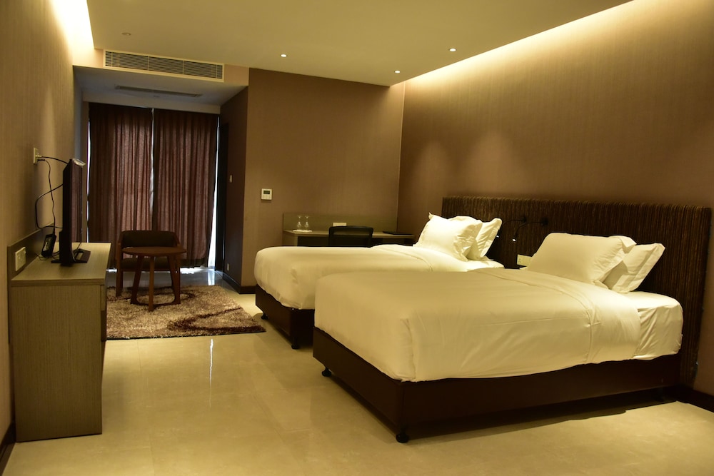 Super Deluxe Suite photo 2