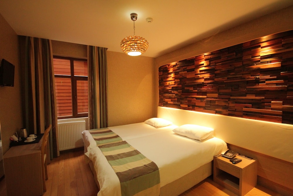 Standard Room, 2 Double Beds, Non Smoking photo 1