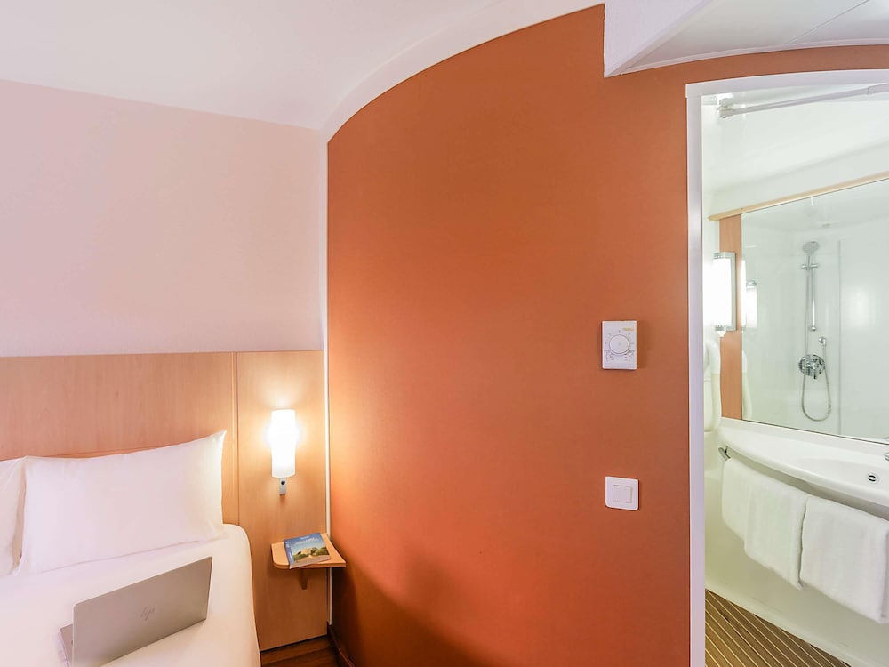 Room, Multiple Beds - Photo 1